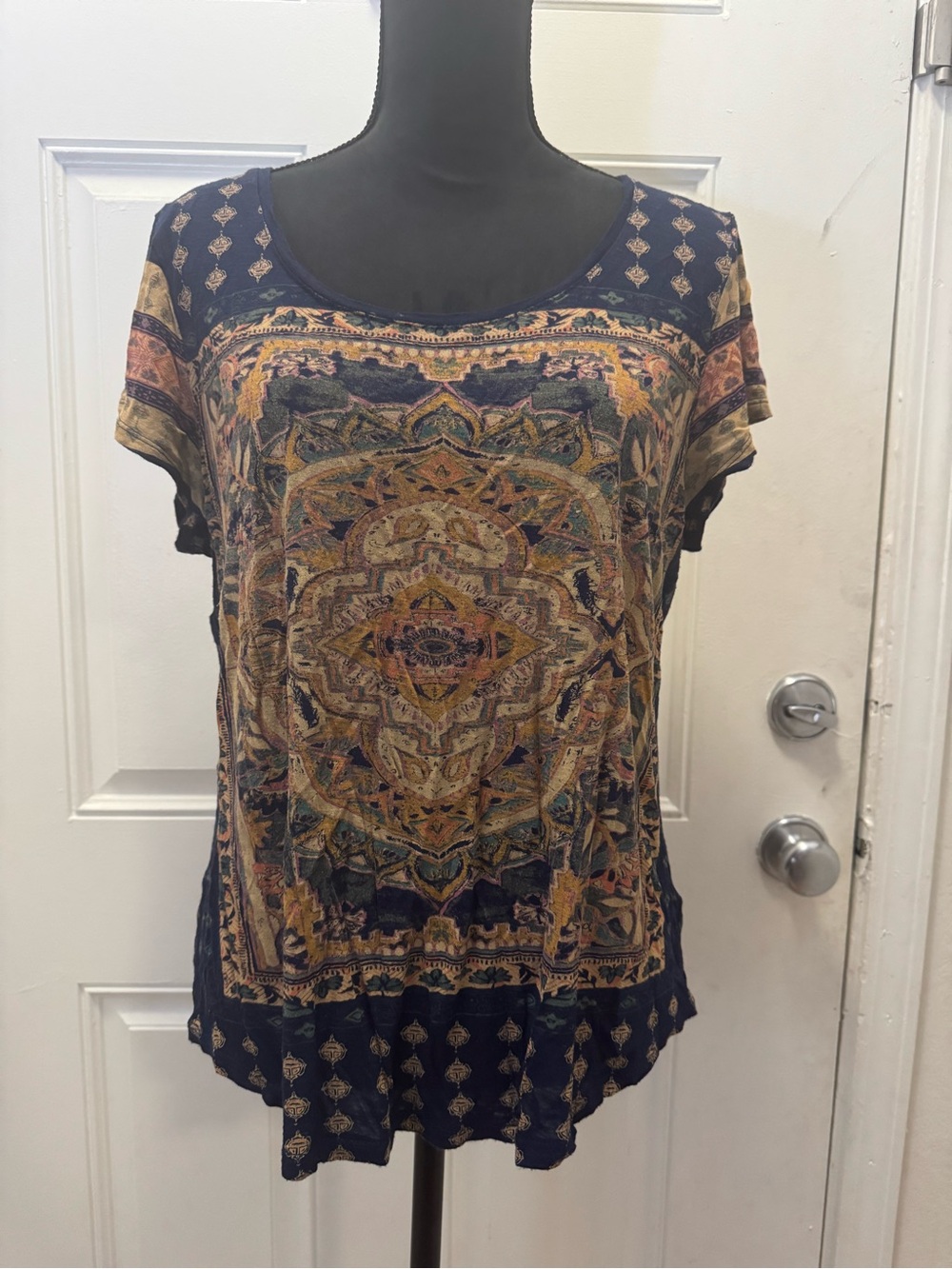 Lucky Brand Navy and Gold Boho Medallion Short Sleeve Tunic 0581